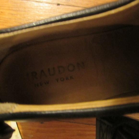 Giraudon Mens lace up 9.5 Mint condition worn 3 times only kept perfectly main image 5
